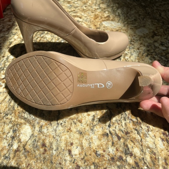 Women’s Beige Heels - Picture 7 of 12